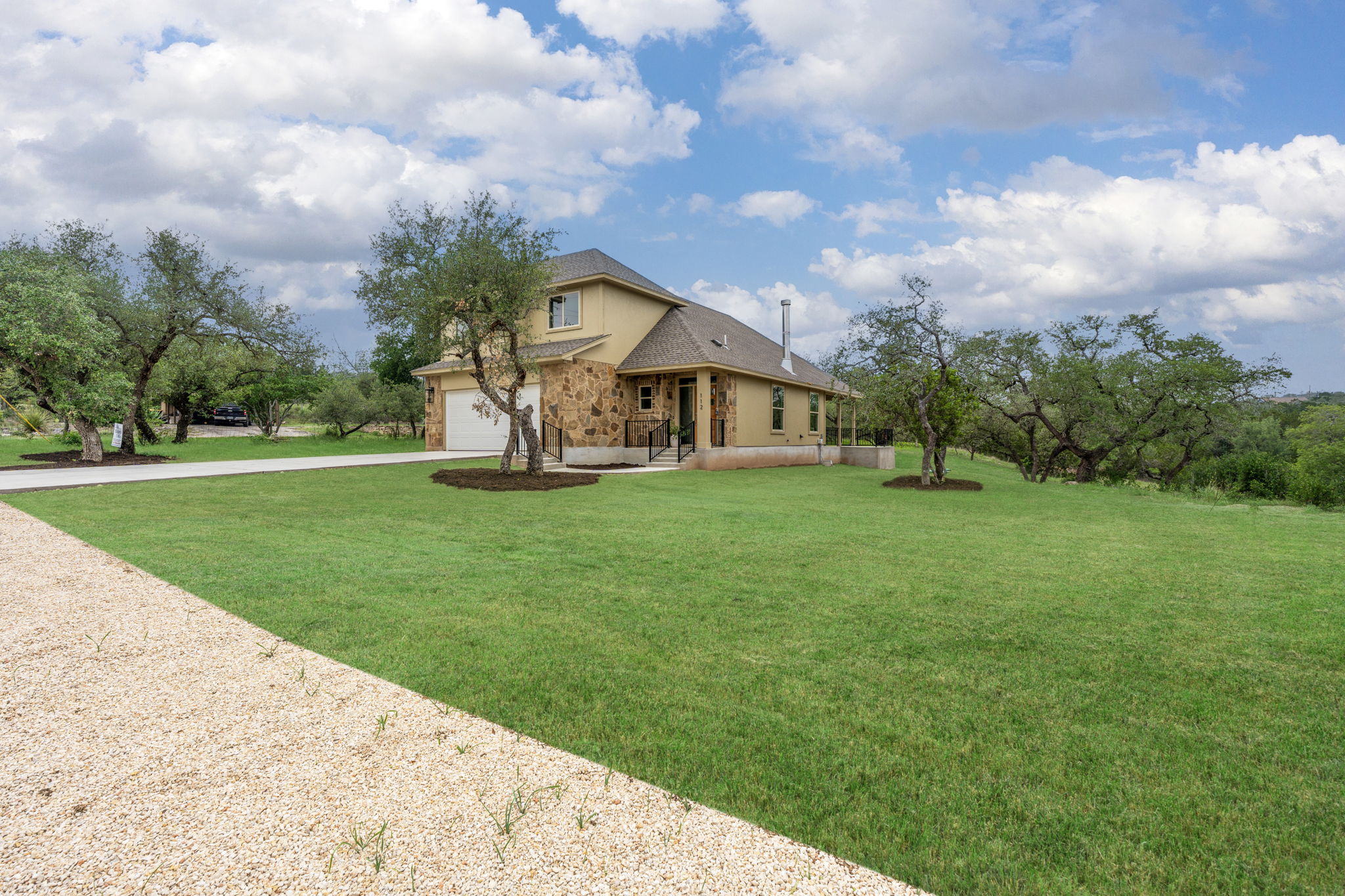 112 Twin Creek Circle house photo